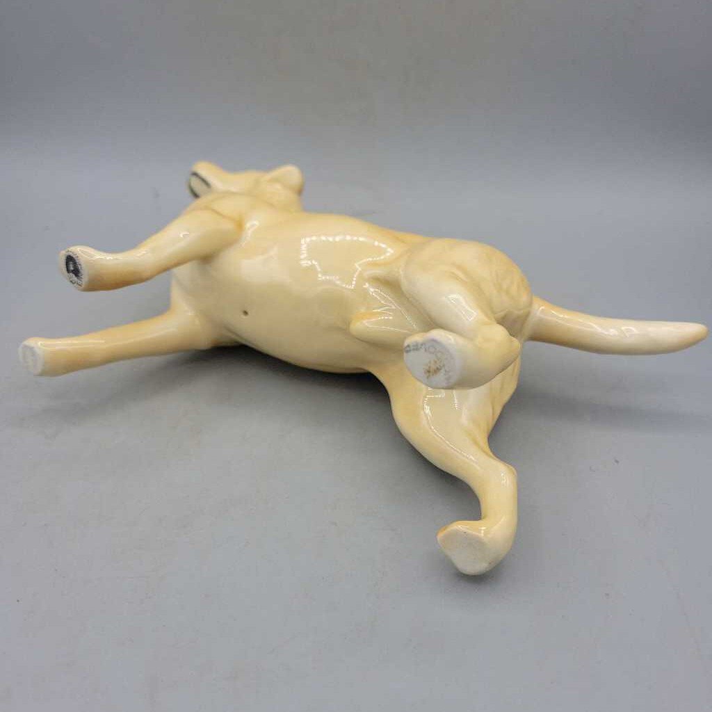 Beswick Dog Figure (DEB)