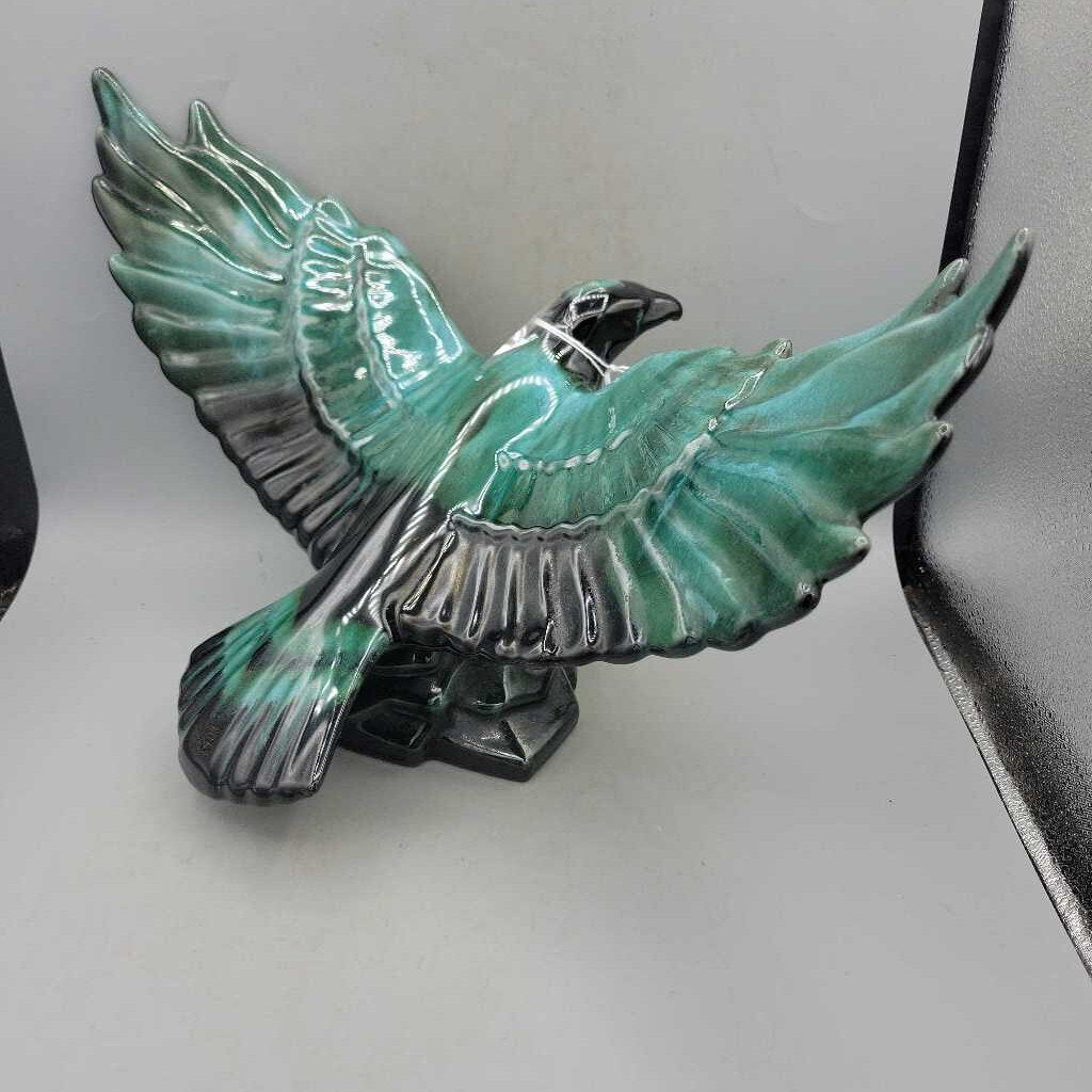 Blue Mountain Pottery Eagle (RHA)